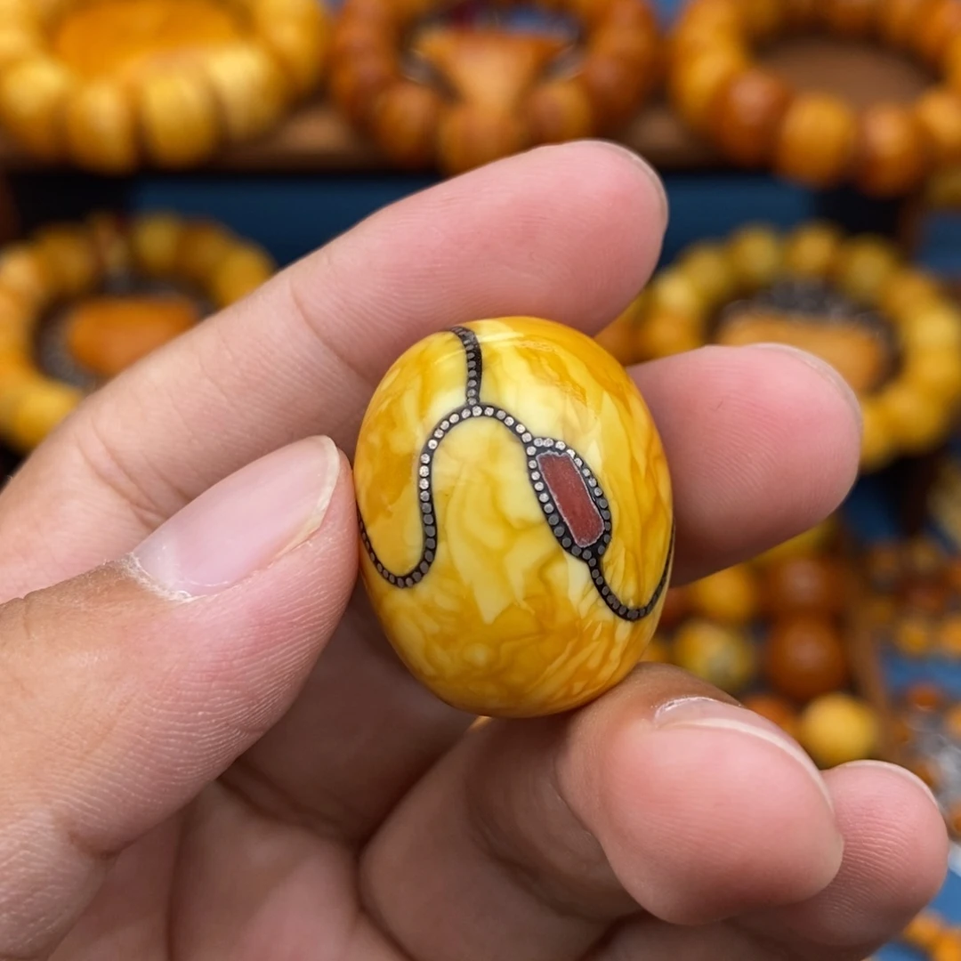 琥珀未镶嵌珠宝奇石