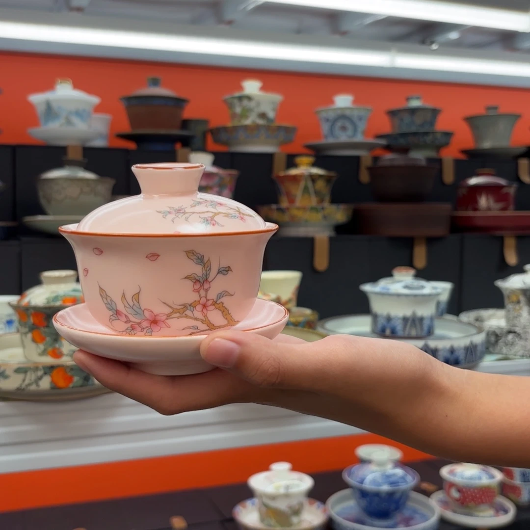 茶具是指由两块金属