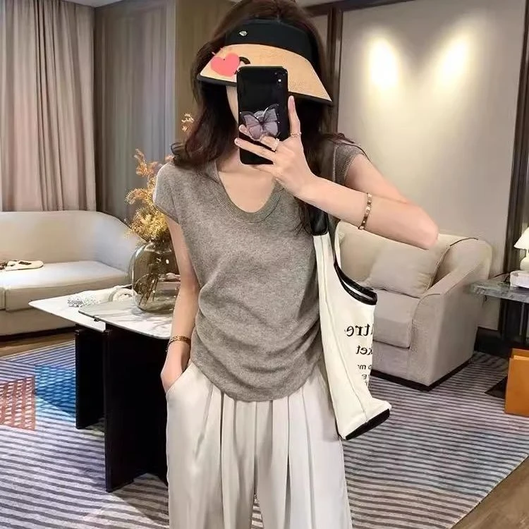 2025夏季新款修身显瘦薄款百搭短袖T恤女纯色优雅气质U领冰凉上衣