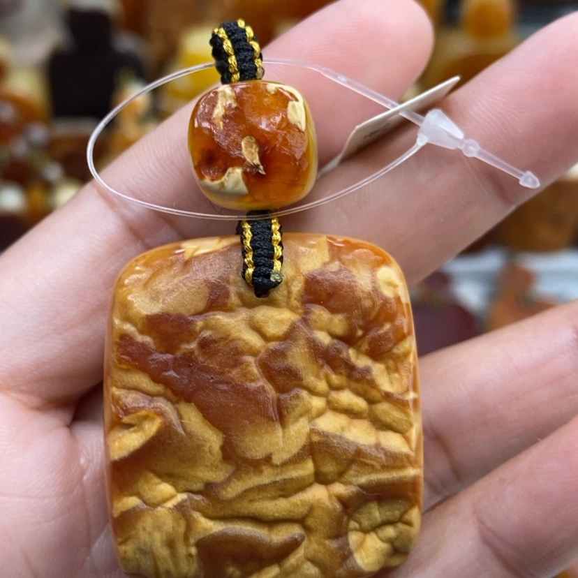 【闪购商品】琥珀颈饰未镶嵌