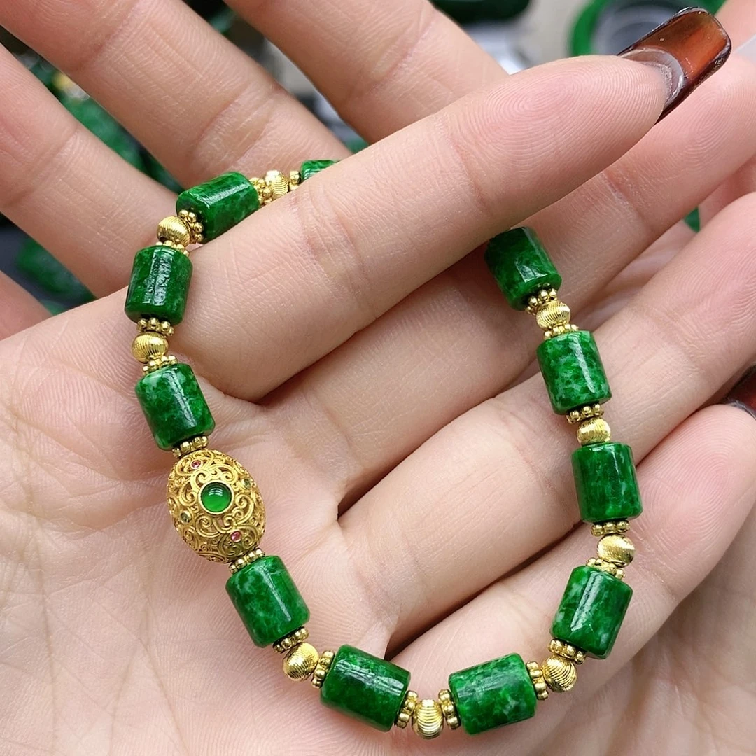 翡翠未镶嵌颈饰手串