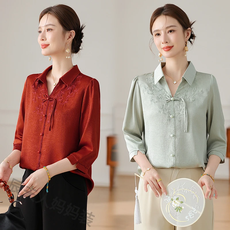 妈妈春装衬衫新中式绣花小衫2025新款中老年人春夏国风T恤上衣女