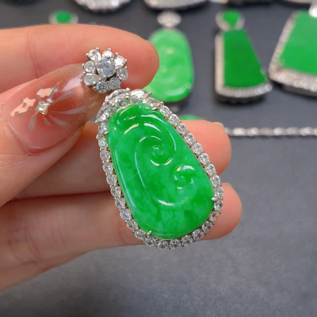 翡翠银S925镶嵌颈饰