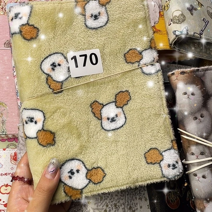 织绣a5活页不加纸。    170