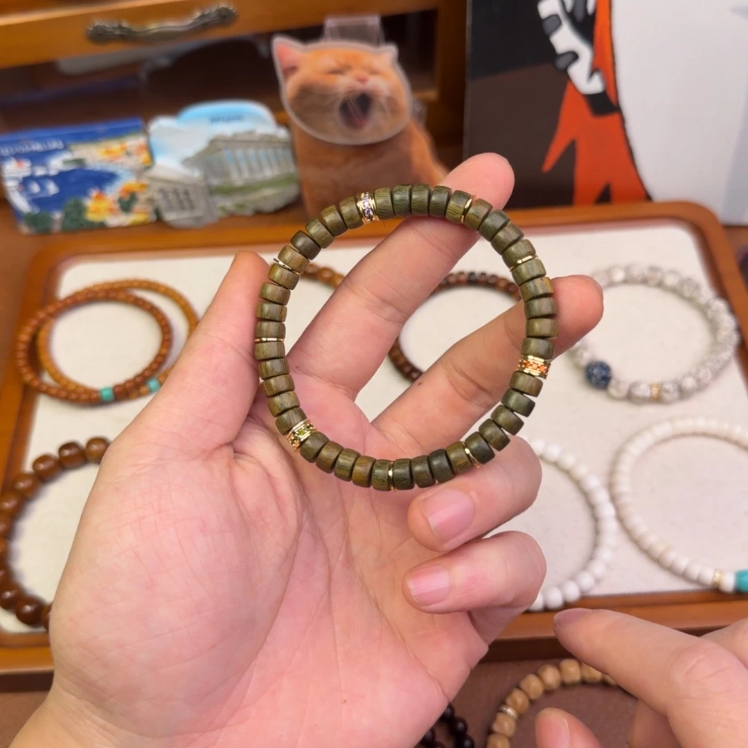 手串/手链维腊木（绿檀）