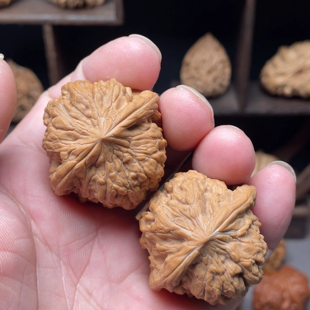 桃核把件A****.40全品凹底