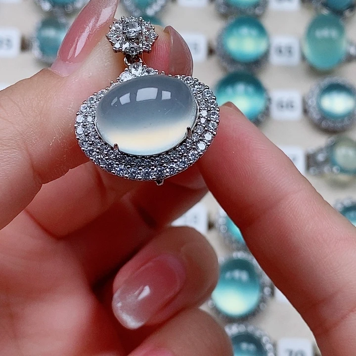 蛇纹石玉银S925镶嵌吊坠