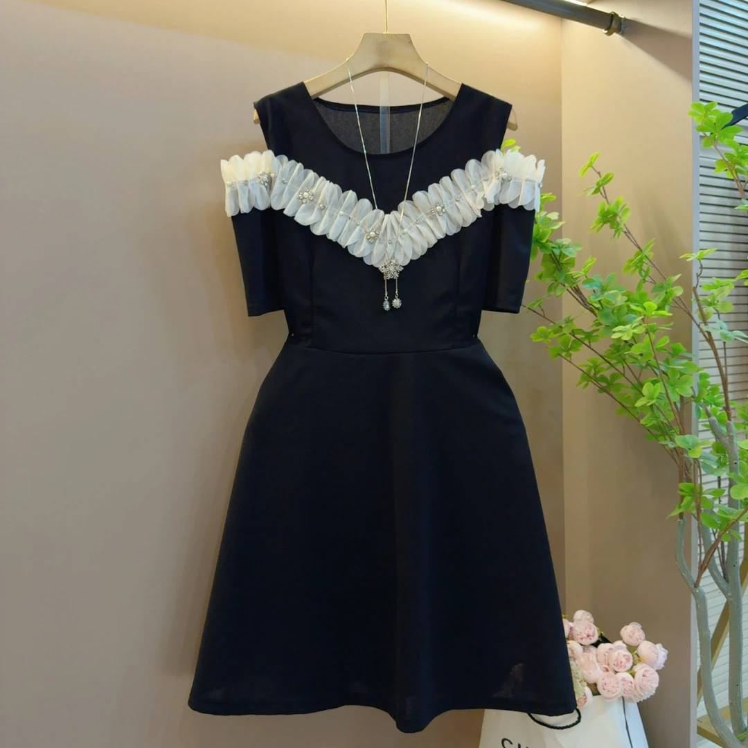 气质欧货时尚花边露肩拼接显瘦高级感夏季轻奢连衣裙（长94左右）