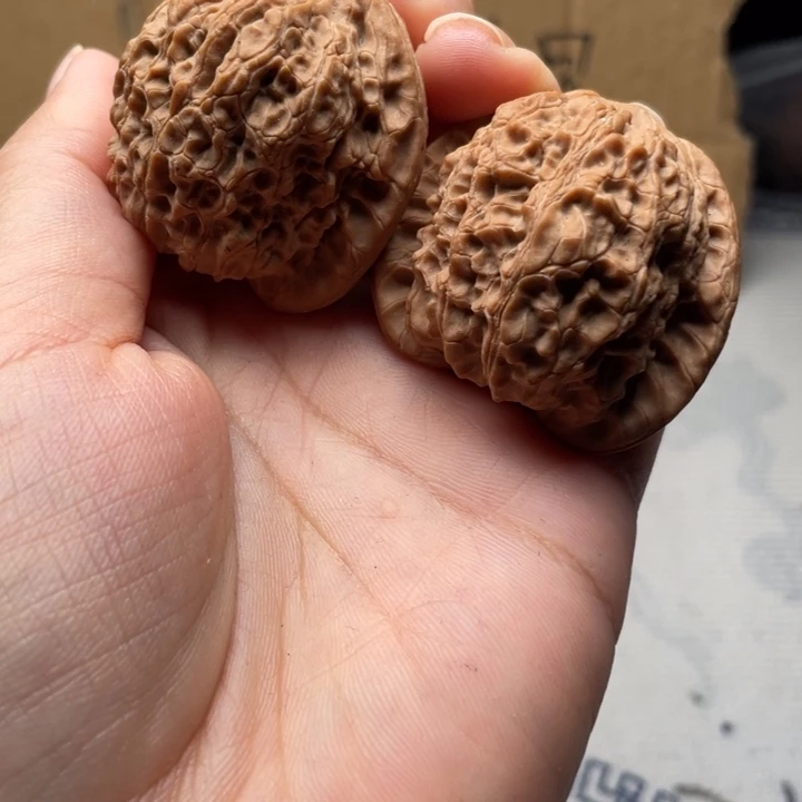 1***6把件文玩核桃血麒麟41