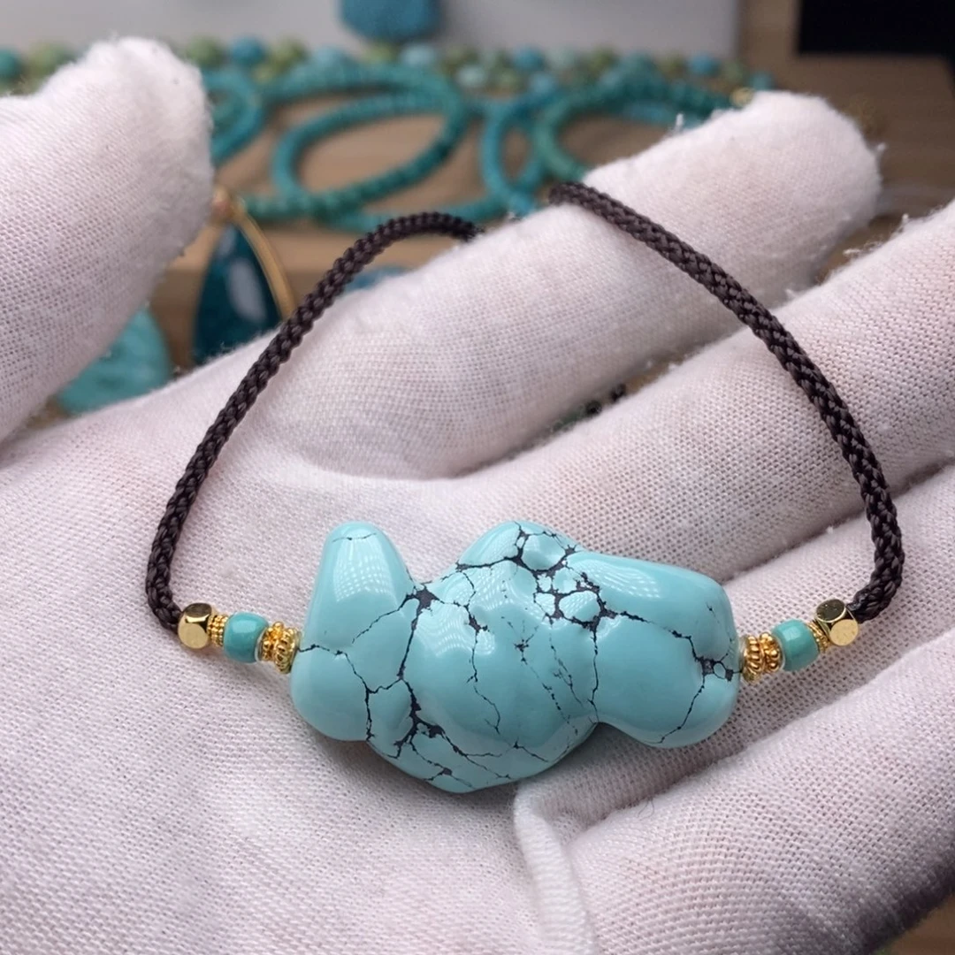 绿松石未镶嵌挂件