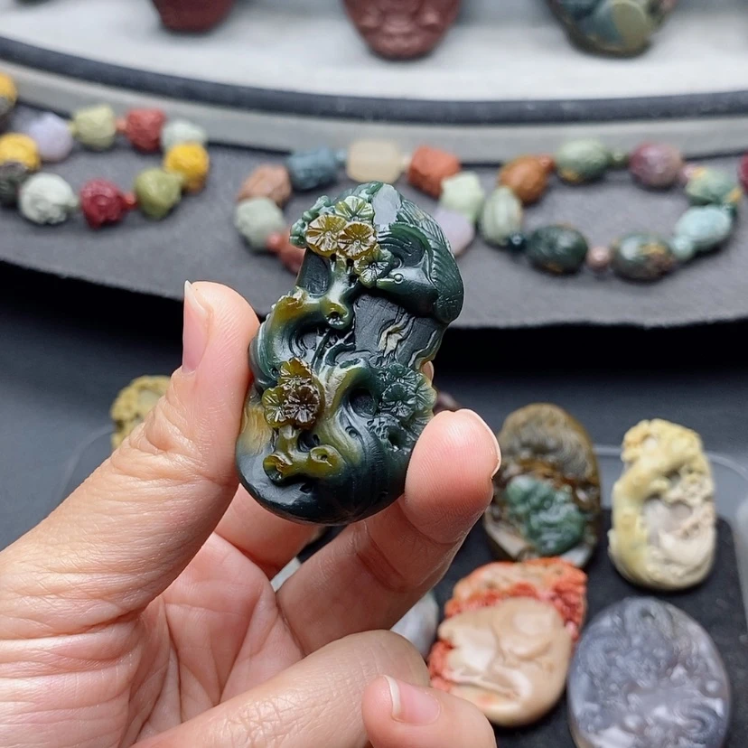 【闪购商品】定制石英质玉吊坠未镶嵌