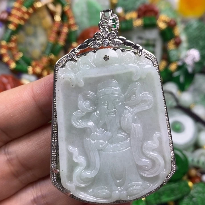 翡翠未镶嵌吊坠(赠链)