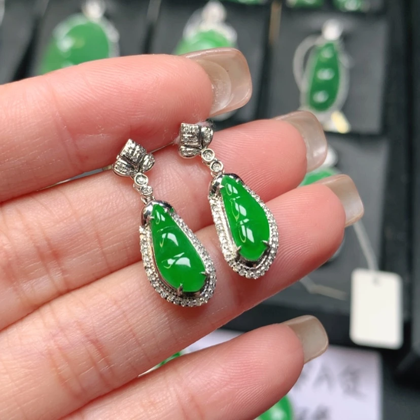 【闪购商品】18K金镶嵌翡翠耳饰福豆