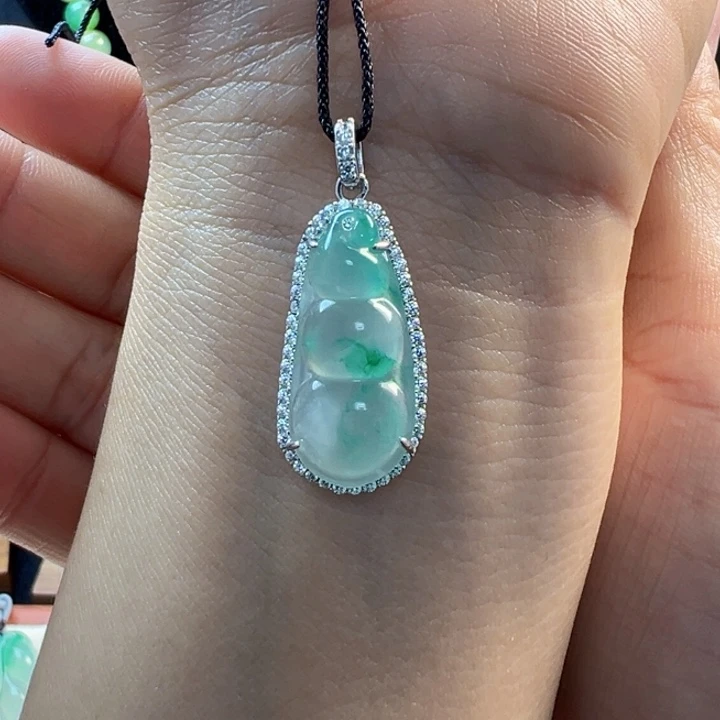 石英质玉银S925镀金镶嵌颈饰