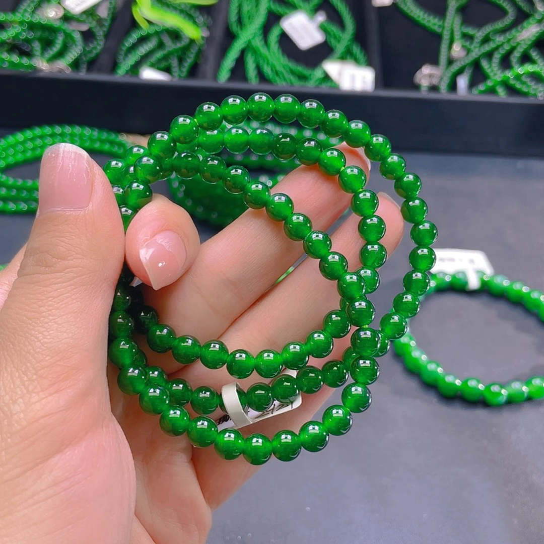 翡翠未镶嵌颈饰