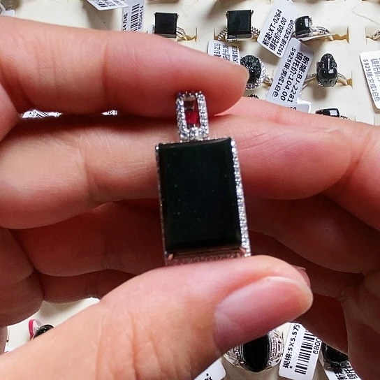 翡翠银S925镶嵌颈饰