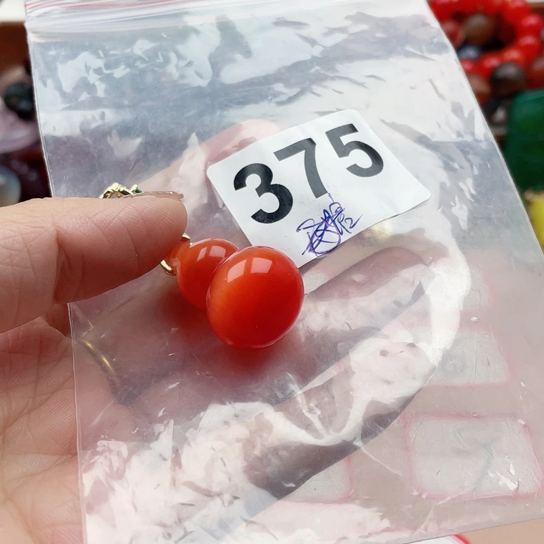 合金颈饰玛瑙/玉髓荣**良