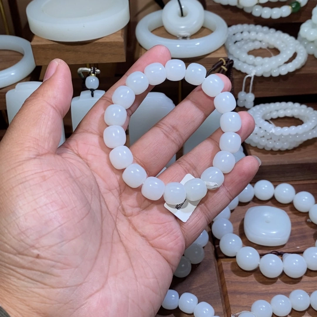 未镶嵌手链和田玉怪*士