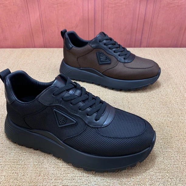 广州春季新款纯皮配科技布休闲百搭男鞋！2692-55(56)