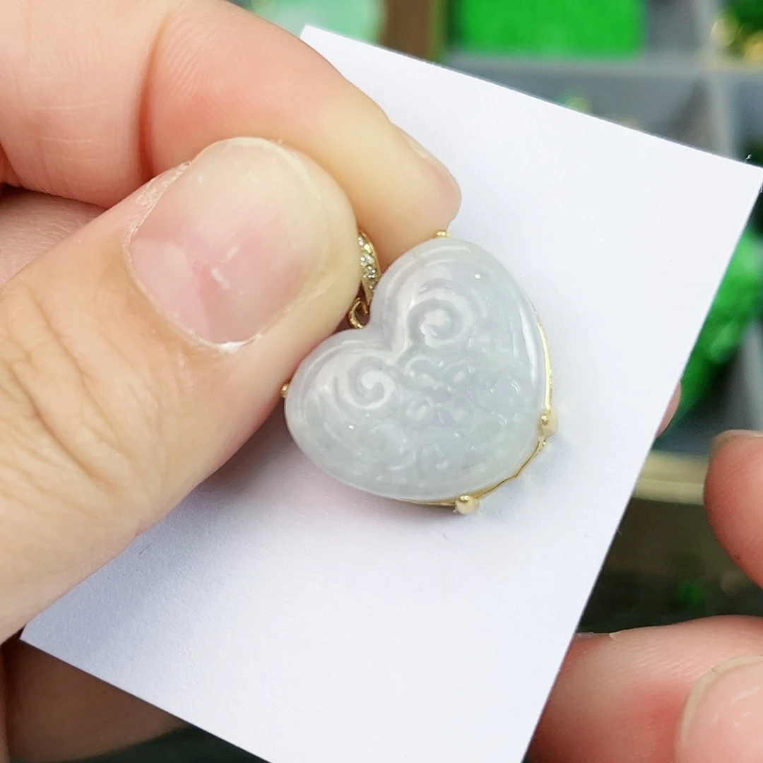 翡翠颈饰银S925镶嵌吊坠