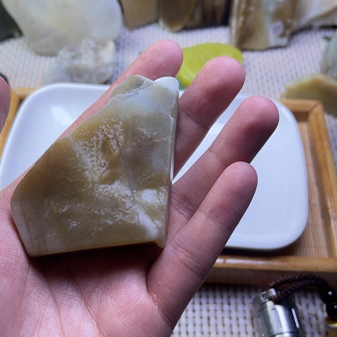 未镶嵌和田玉珠宝半成品