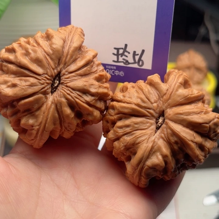 吊坠文玩核桃l*n文玩核桃56