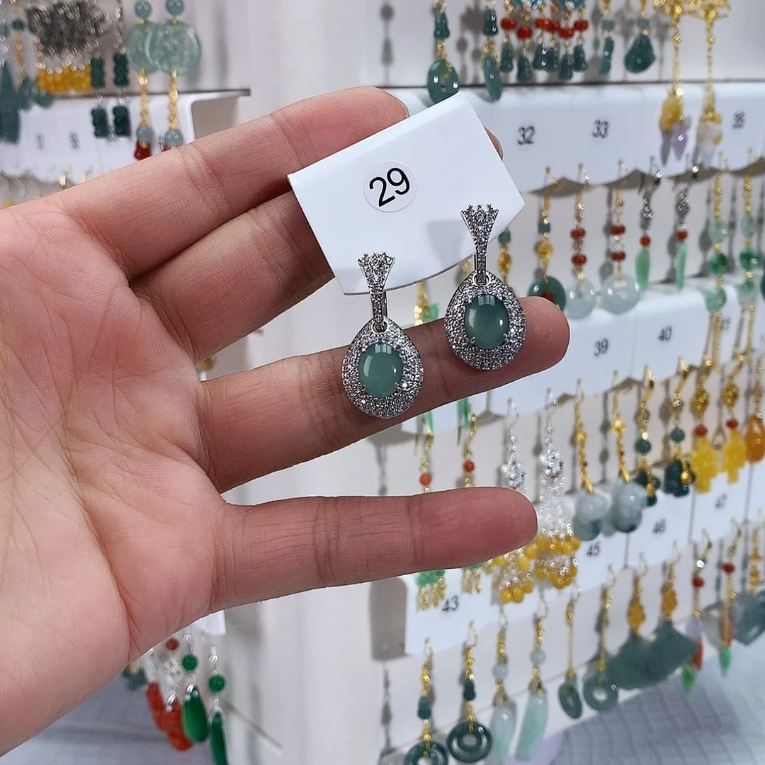 翡翠未镶嵌耳饰29