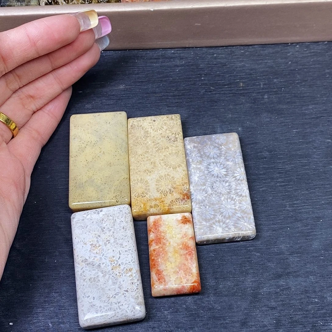 硅化玉颈饰合金古**0