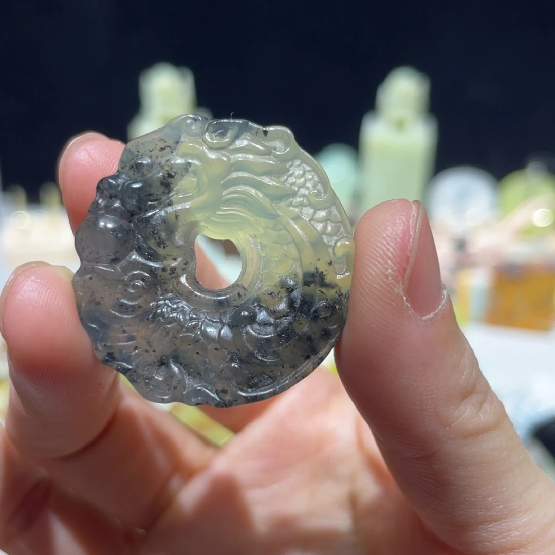 岫玉未镶嵌颈饰15