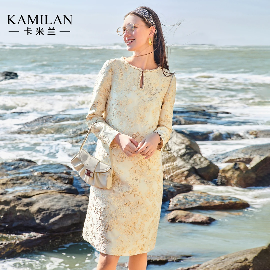 [刺绣]卡米兰法式气质度假绣花连衣裙女2025春夏新款中长款a字裙