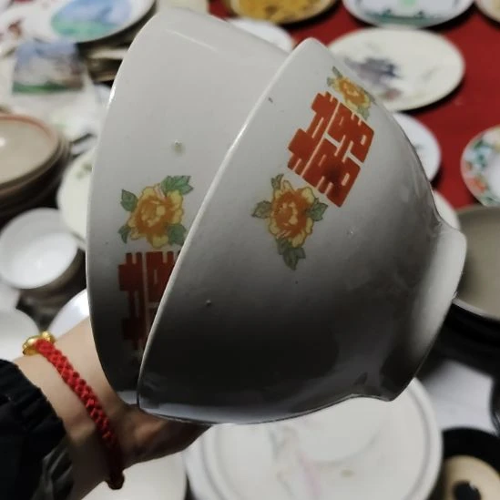 瓷片五厂，七厂各种摆件，瓷片、均有瑕疵。！