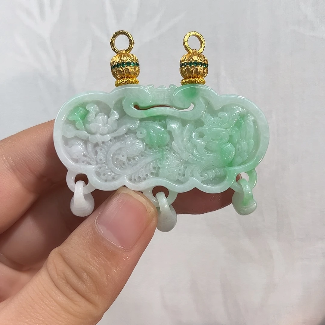 翡翠合金吊坠(赠链)