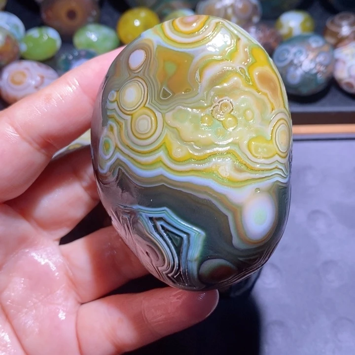 未镶嵌玛瑙/玉髓珠宝半成品3