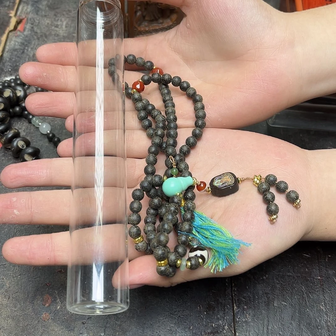 大叶紫檀（黑酸枝木类）