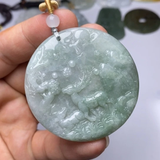 翡翠未镶嵌颈饰翡翠