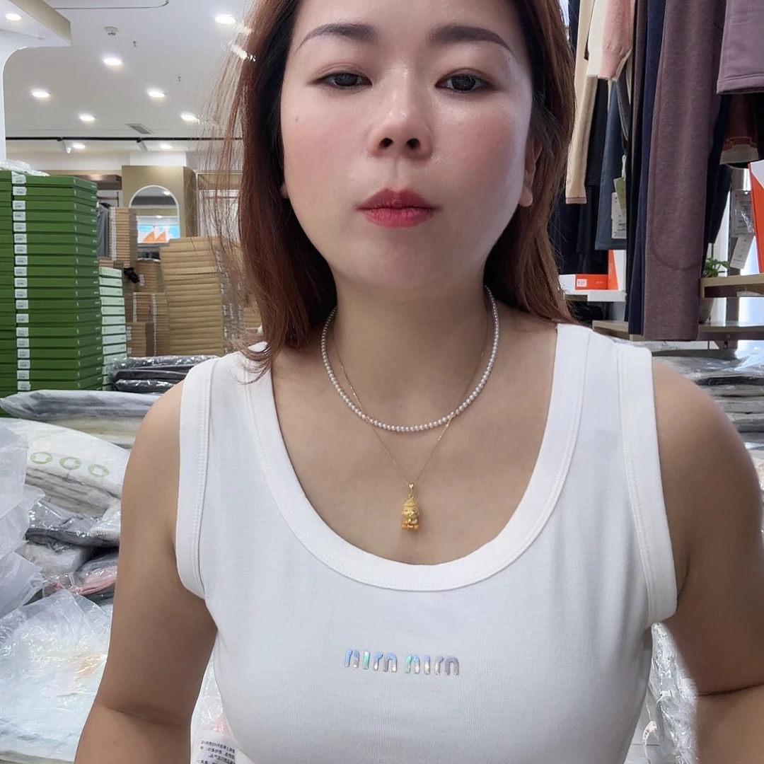 棉9330白色背心一件