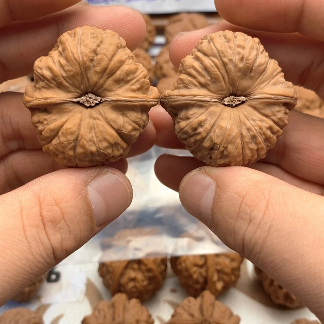 【闪购商品】文玩核桃吊坠?****y40尺 全品南瓜墩 23