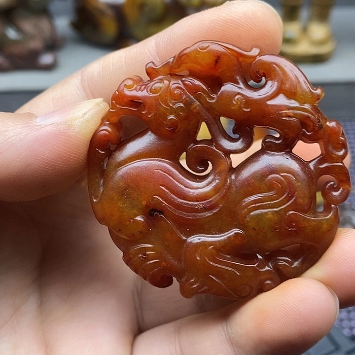 未镶嵌蛇纹石玉颈饰