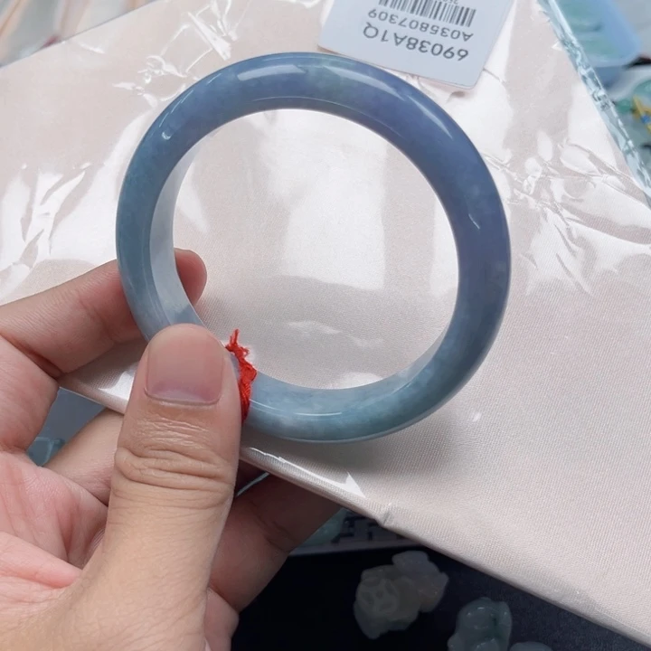 翡翠手镯未镶嵌天然翡翠A货手镯
