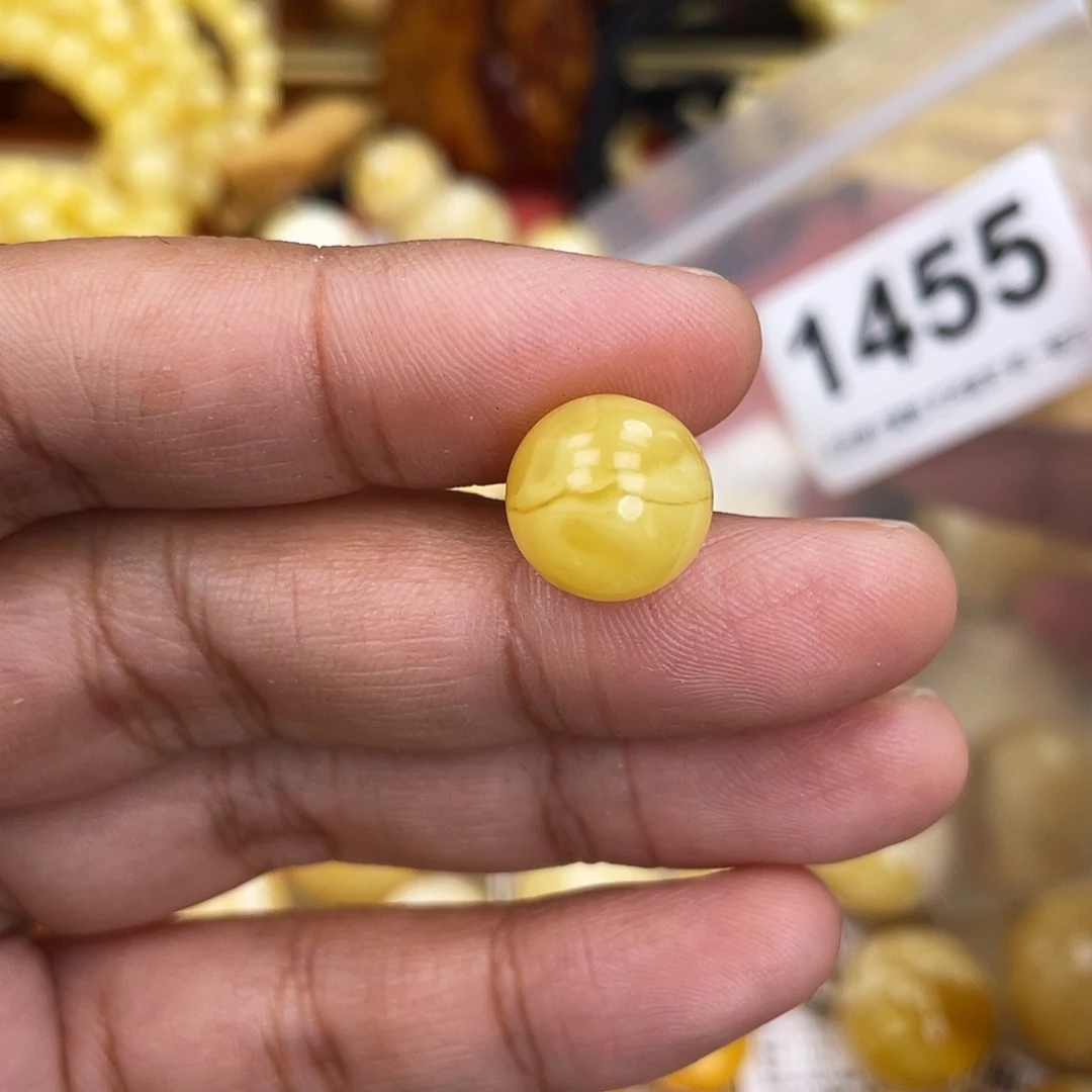 蜜蜡未镶嵌珠宝奇石小坑12