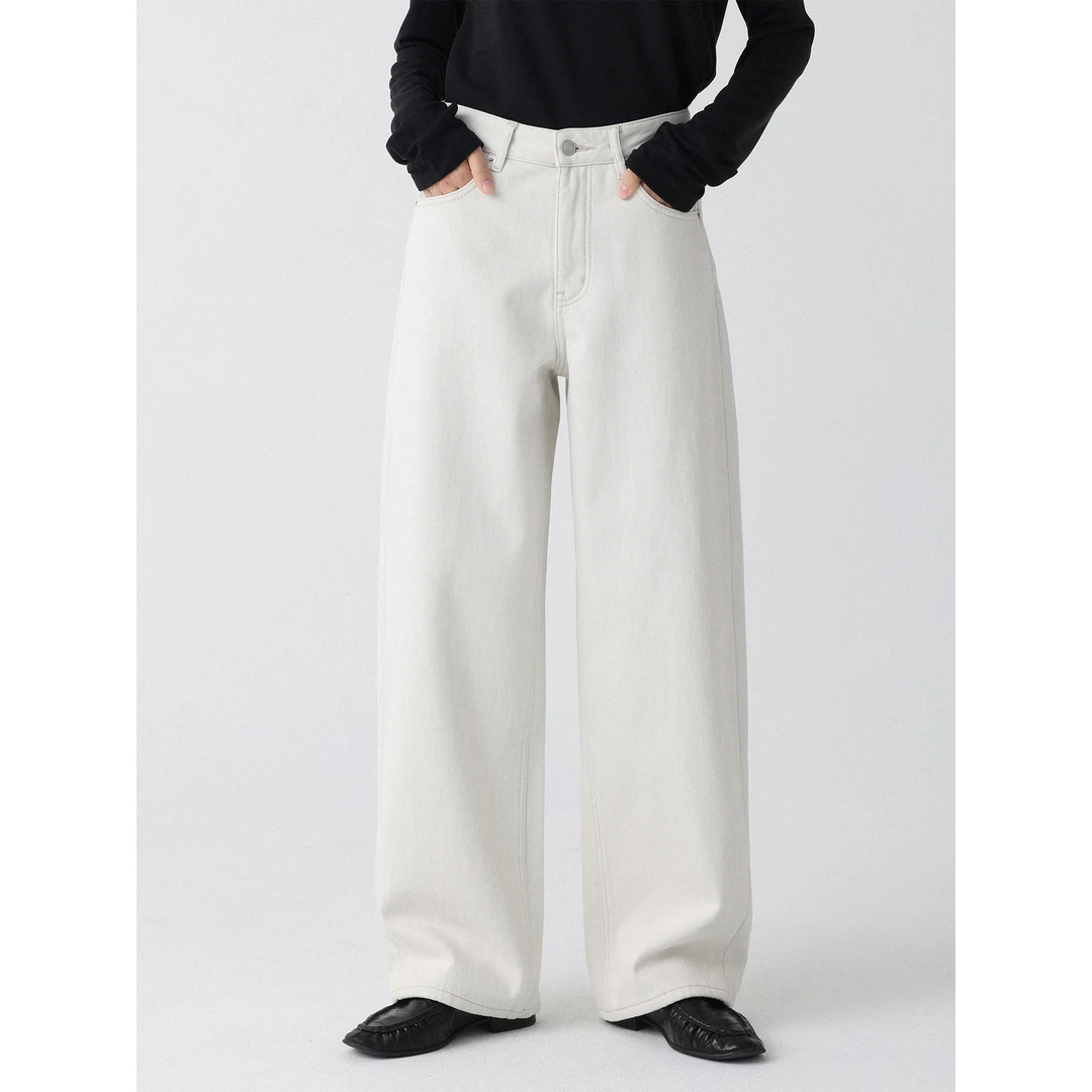 低卡LOWCALORIE‘素白廓形’微弧剪裁高腰直筒白色休闲加绒牛仔裤