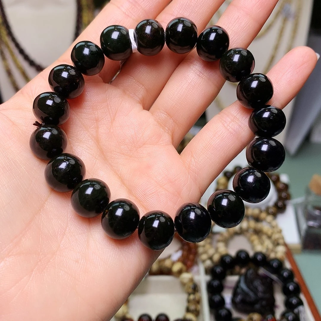 小***宇琥珀未镶嵌裸石抚顺琥珀