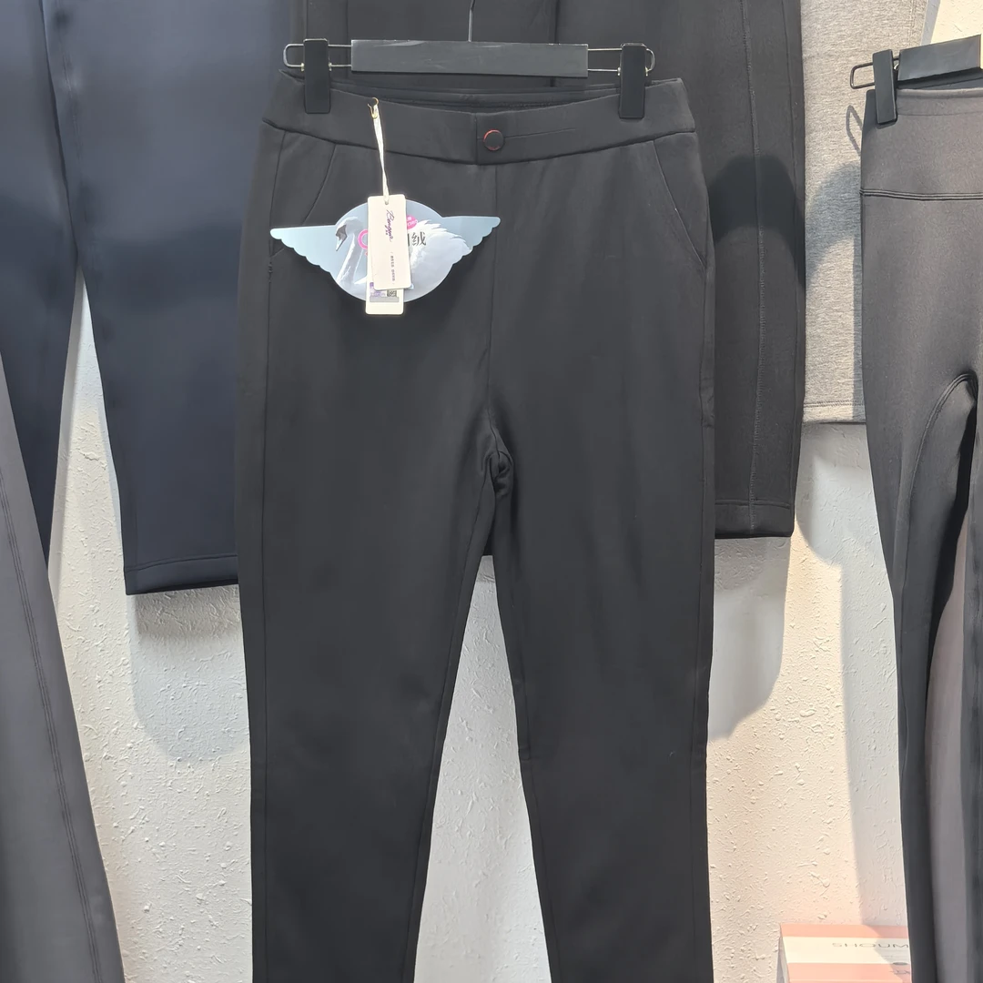 【920168】女士羽绒蚕丝羊毛三合一小黑裤 图片实拍