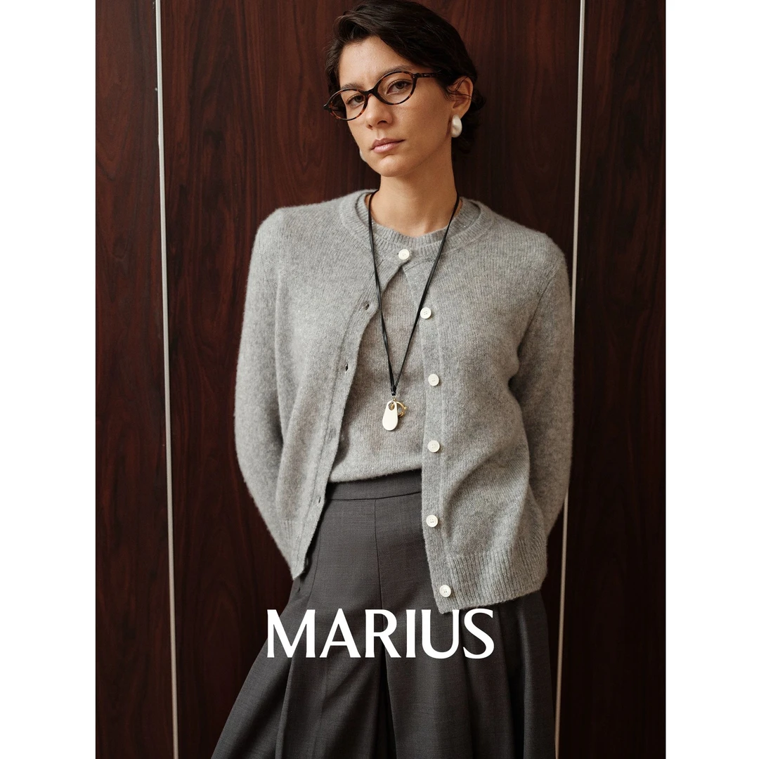 MARIUS "钻石丝绒"丝微宽松精致圆领珠片针织开衫/套头衫