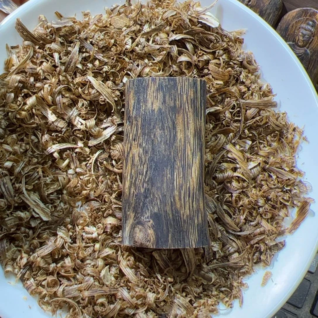 沉香沉香碎屑白棋素牌10.9克