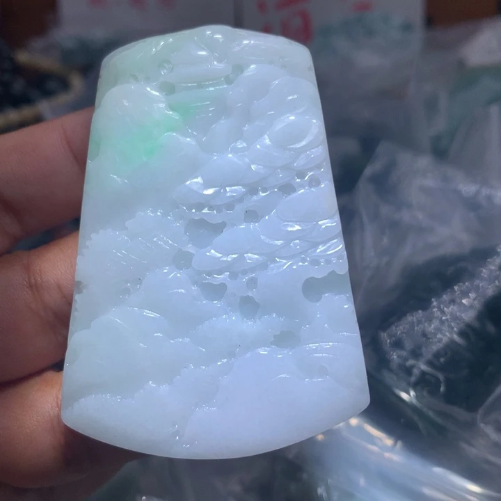 翡翠未镶嵌颈饰保真天然A货翡翠
