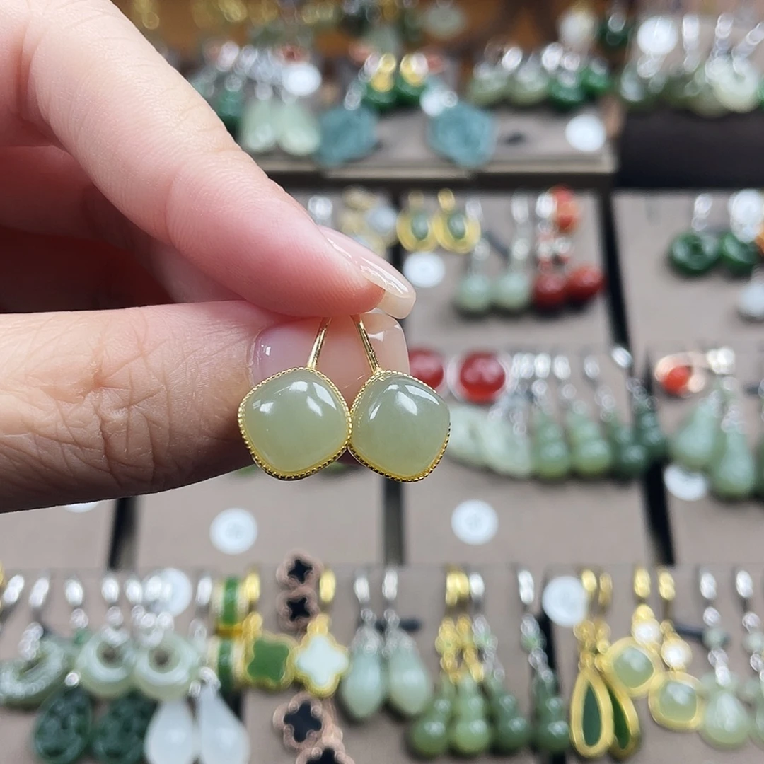 和田玉银S925镶嵌耳坠方糖