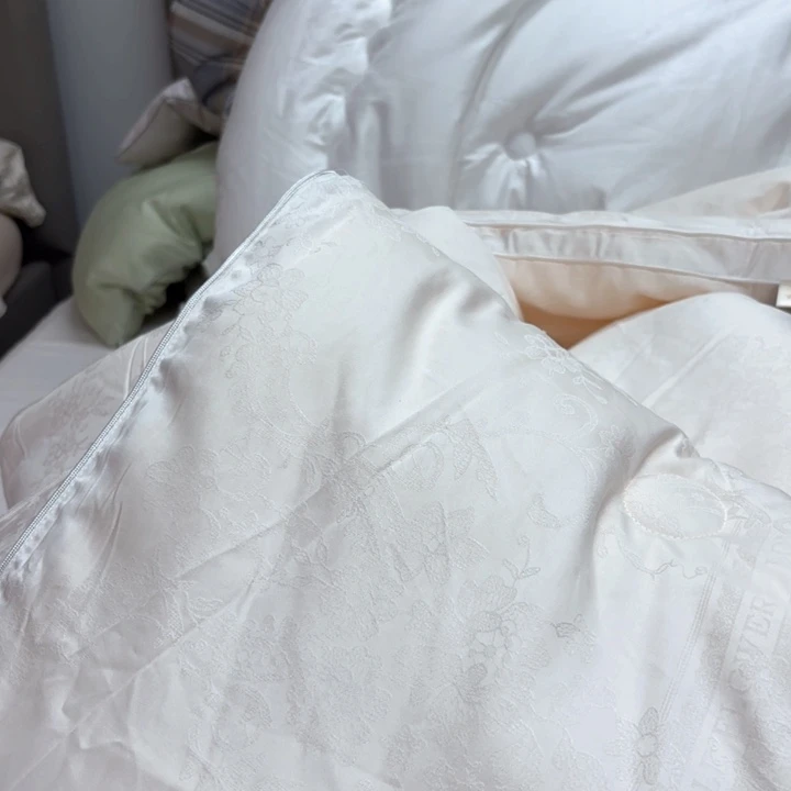 凡***哥莱赛尔61号哈哈哈哈哈哈哈