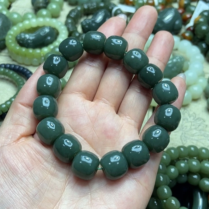 和田玉未镶嵌手链