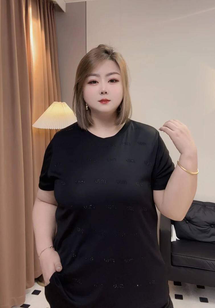 2025春夏季新款大码女装半袖短袖打底衫T恤轻奢钻内搭显瘦上衣
